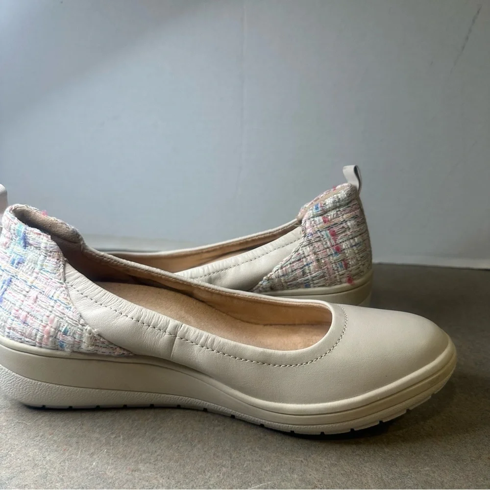 Vionic Jacey Women’s Slip On Wedges Size 6